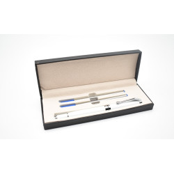 قلم حبر أزرق مع 2 تعبئة في علبة لون أبيض رقم RP701