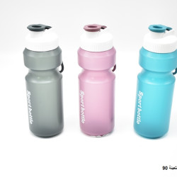 مطرة ماء 750 مل بلاستيك سادة 3 ألوان رقم NC030782